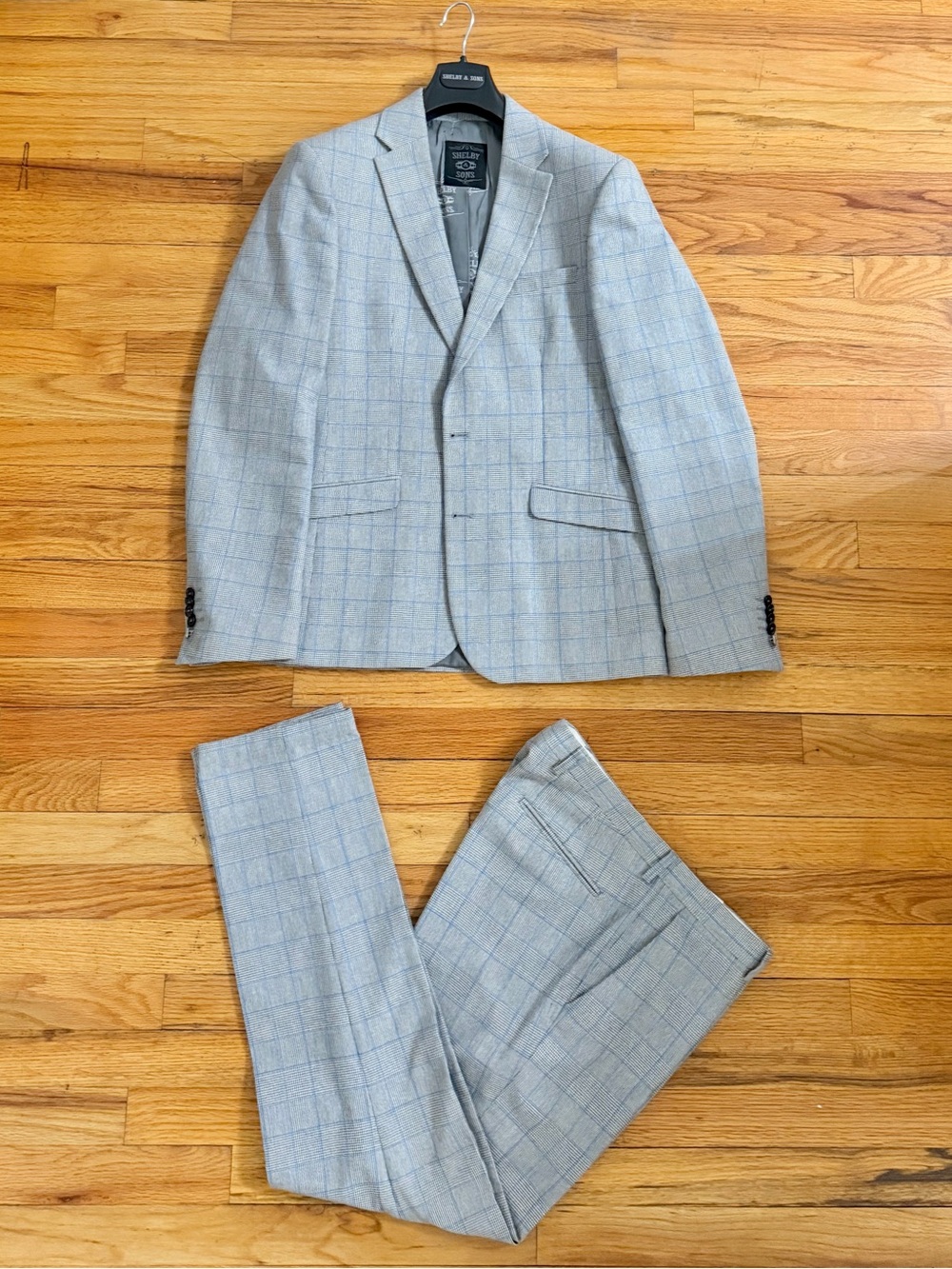 Shelby & Sons Grey & Blue Plaid 40Reg x 32W
